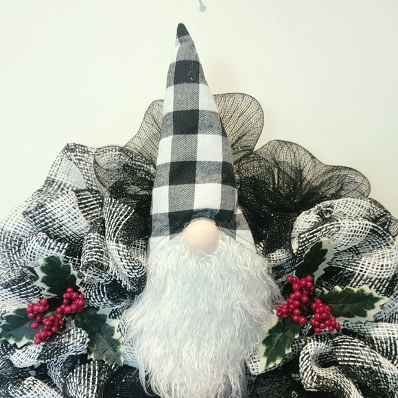 Christmas Winter Gnome Wreath Deco Mesh Bow - Picture 4 of 7
